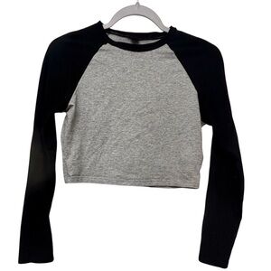 SHEIN Women’s Raglan Sleeve Baseball Tee Size Small